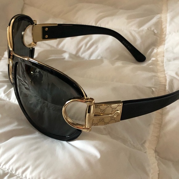 Original WOMEN GUCCI SUNGLASSES good condition - Picture 2 of 6